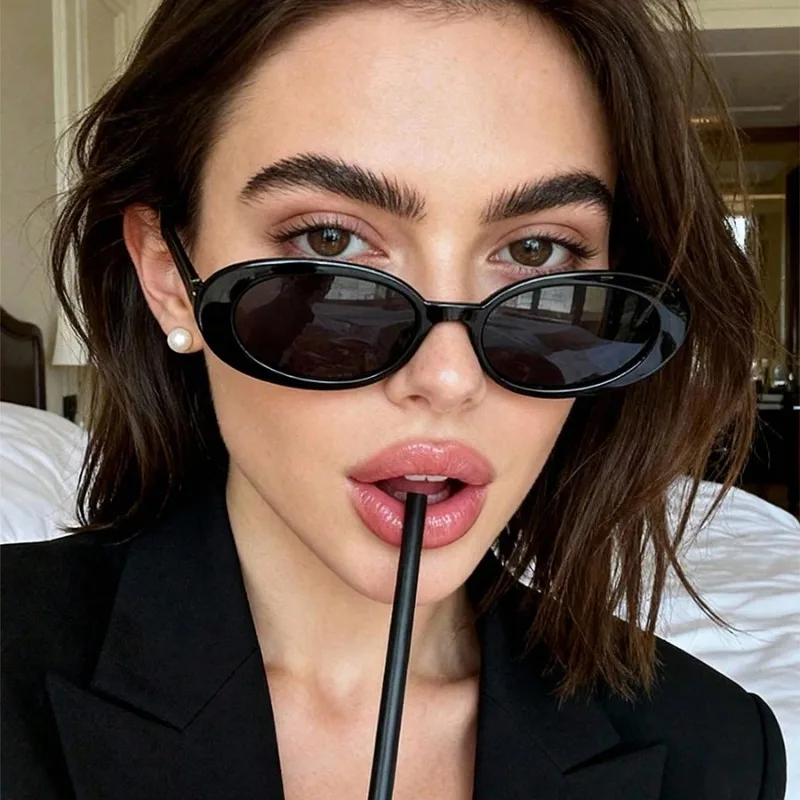 Designer Sunglasses - Kacamata Hitam Oval Klasik untuk Wanita,