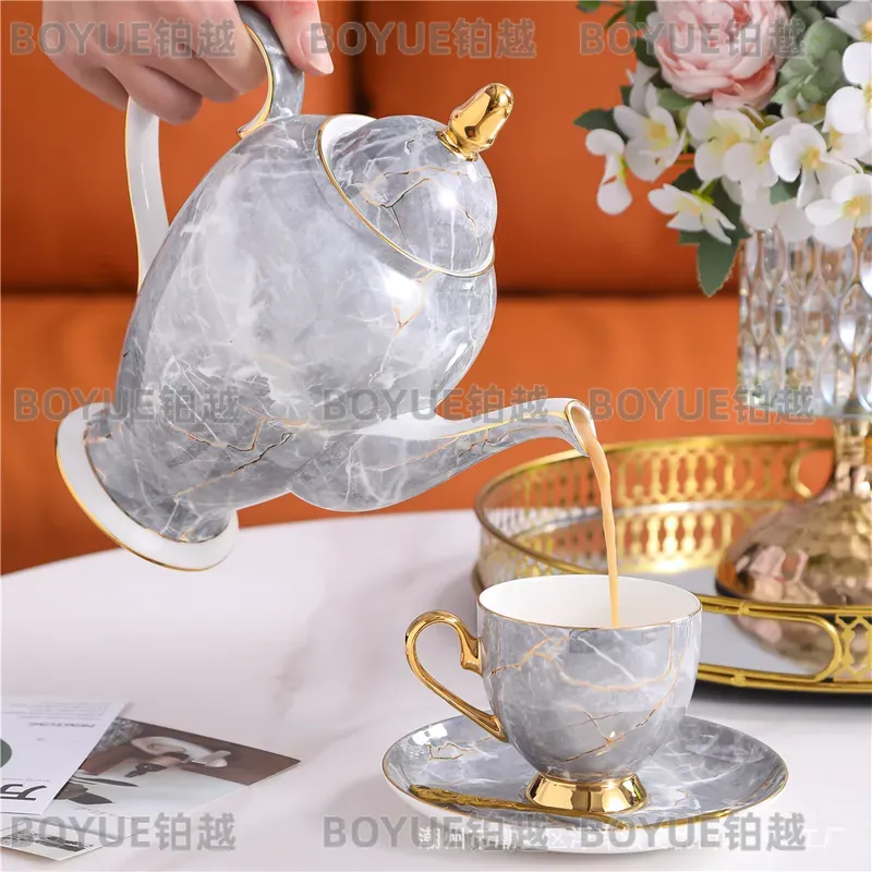 Set Cangkir Kopi dan Piring Bo - Luxury Gift Set ulasan dan harga