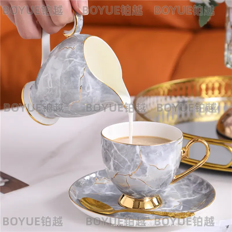 Set Cangkir Kopi dan Piring Bo - Luxury Gift Set ulasan dan harga