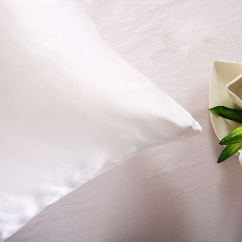 Sarung Bantal Ritsleting Sarun - Silk Pillowcase ulasan dan harga