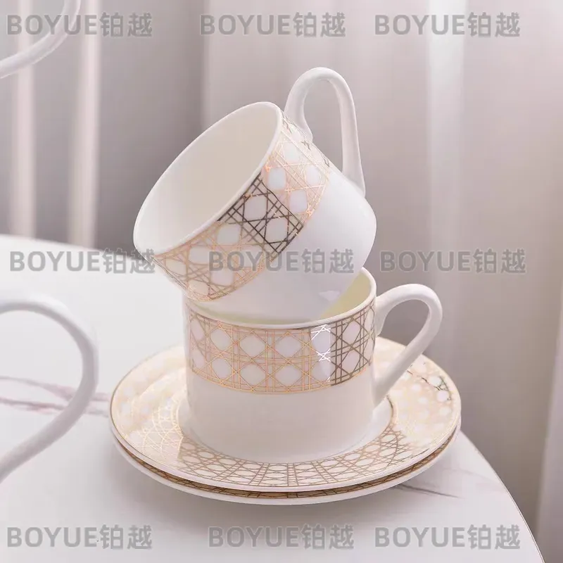 Set Cangkir Kopi Bone China Me - Luxury Gift Set ulasan dan harga